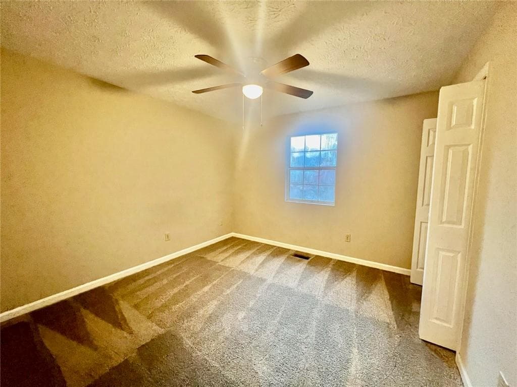 3 bedroom, 2 bathroom, 1,274 sq ft single family residence for rent at 3459 Leisure Lane, Gainesville, GA 30506 for $1,725 a month — photo 5