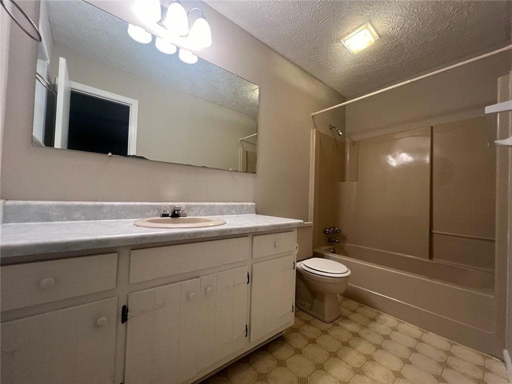 3 bedroom, 2 bathroom, 1,274 sq ft single family residence for rent at 3459 Leisure Lane, Gainesville, GA 30506 for $1,725 a month — photo 6