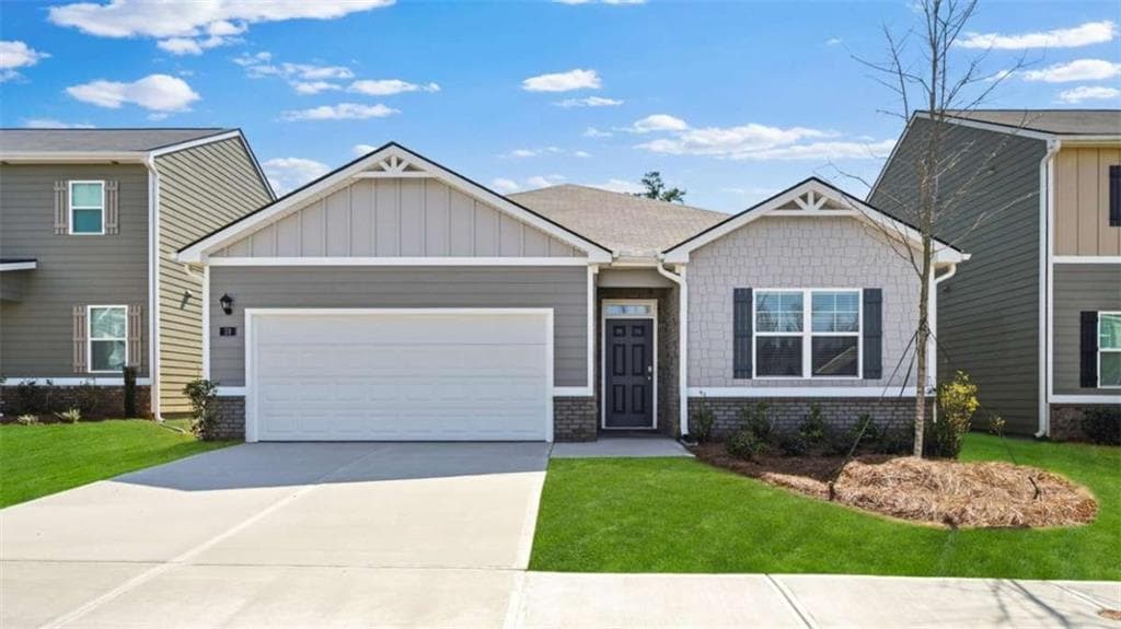 4 bedroom, 2 bathroom, 1,774 sq ft single family residence for sale at 1112 Adirondac Way, Bonaire, GA 31005