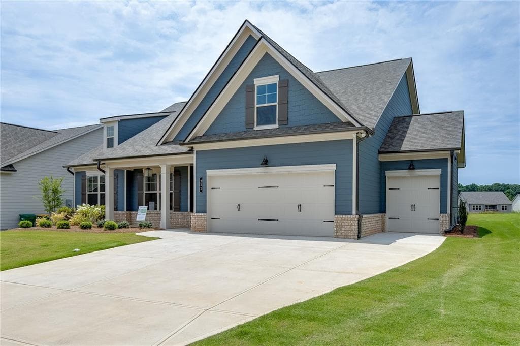 3 bedroom, 3 bathroom, 2,124 sq ft single family residence under contract at 233 Oakdale Road, Jefferson, GA 30549 — photo 2