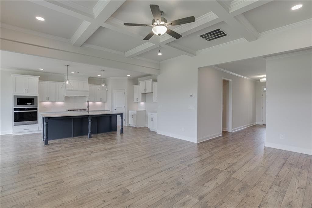 3 bedroom, 3 bathroom, 2,124 sq ft single family residence under contract at 233 Oakdale Road, Jefferson, GA 30549 — photo 8
