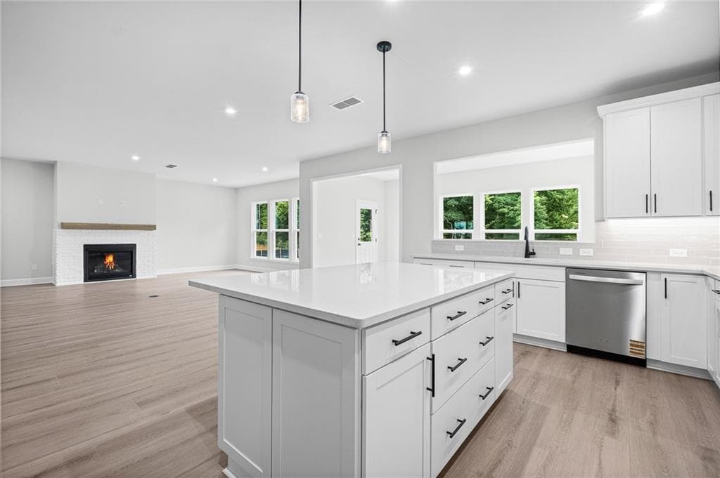 5 bedroom, 5 bathroom, 3,554 sq ft single family residence under contract at 5475 Julep Court, Cumming, GA 30028 — photo 6