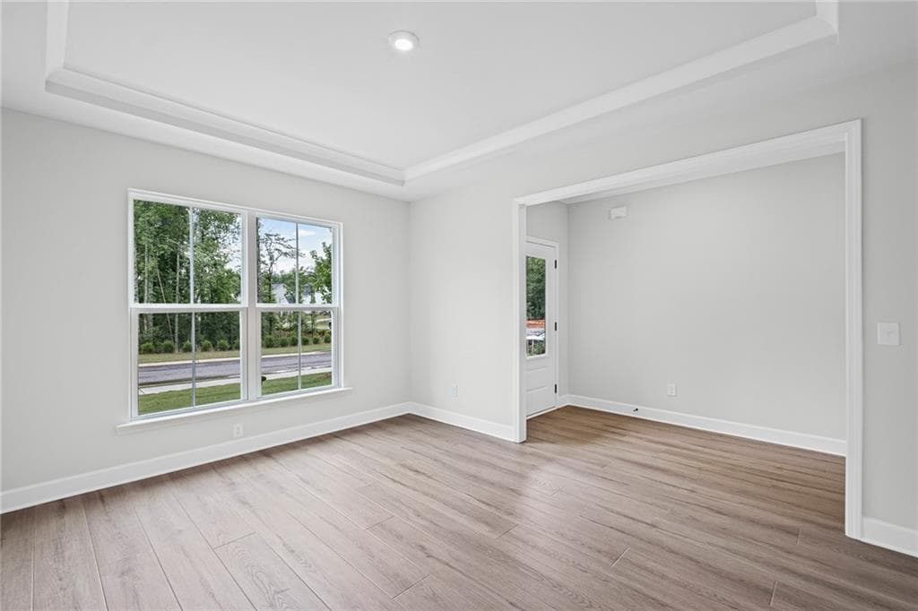 5 bedroom, 5 bathroom, 3,554 sq ft single family residence under contract at 5475 Julep Court, Cumming, GA 30028 — photo 10