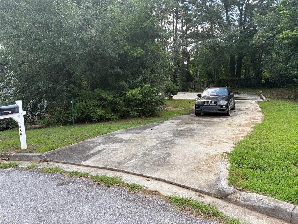 single family residence sold at 335 Lake Royale Place, Riverdale, GA 30296