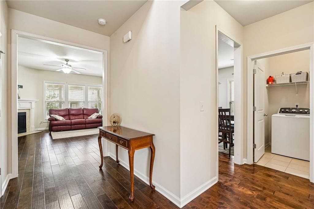 3 bedroom, 3 bathroom, 1,963 sq ft single family residence for sale at 6025 Weddington Drive, Cumming, GA 30040 — photo 6