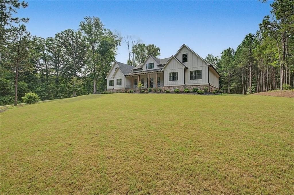 5 bedroom, 5 bathroom, 4,062 sq ft single family residence for sale at 70 Bristol Road, Ball Ground, GA 30107 — photo 6