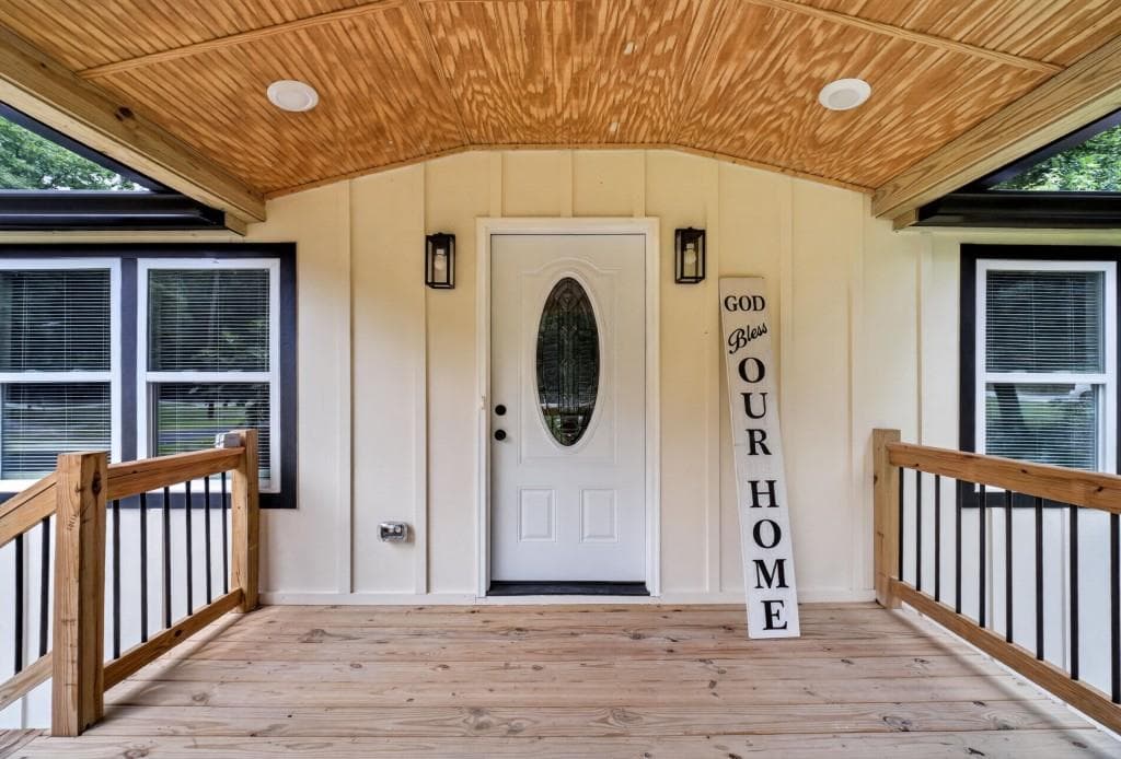 3 bedroom, 2 bathroom, 1,600 sq ft single family residence under contract at 3955 Pecan Street, Loganville, GA 30052 — photo 4