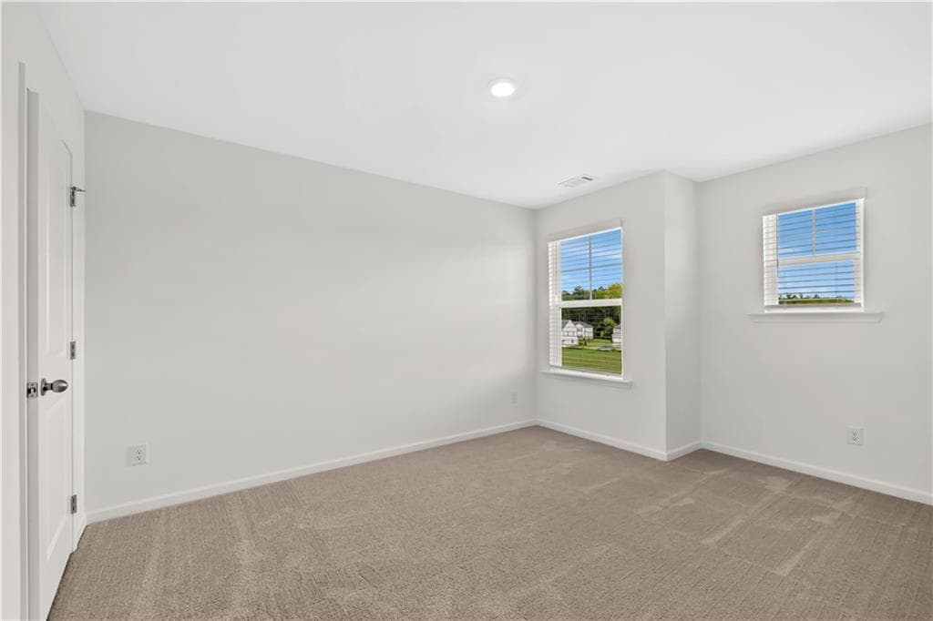 3 bedroom, 3 bathroom, 1,831 sq ft single family residence under contract at 2273 Linden Pass, Douglasville, GA 30135 — photo 3