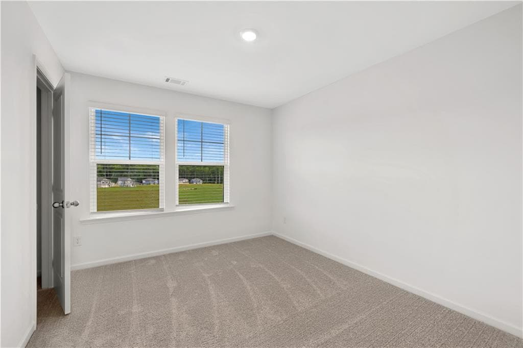 3 bedroom, 3 bathroom, 1,831 sq ft single family residence under contract at 2273 Linden Pass, Douglasville, GA 30135 — photo 4