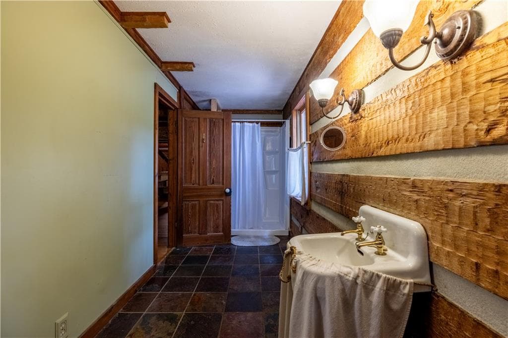 3 bedroom, 2 bathroom other under contract at 432 Melson Road, Cave Spring, GA 30124 — photo 8