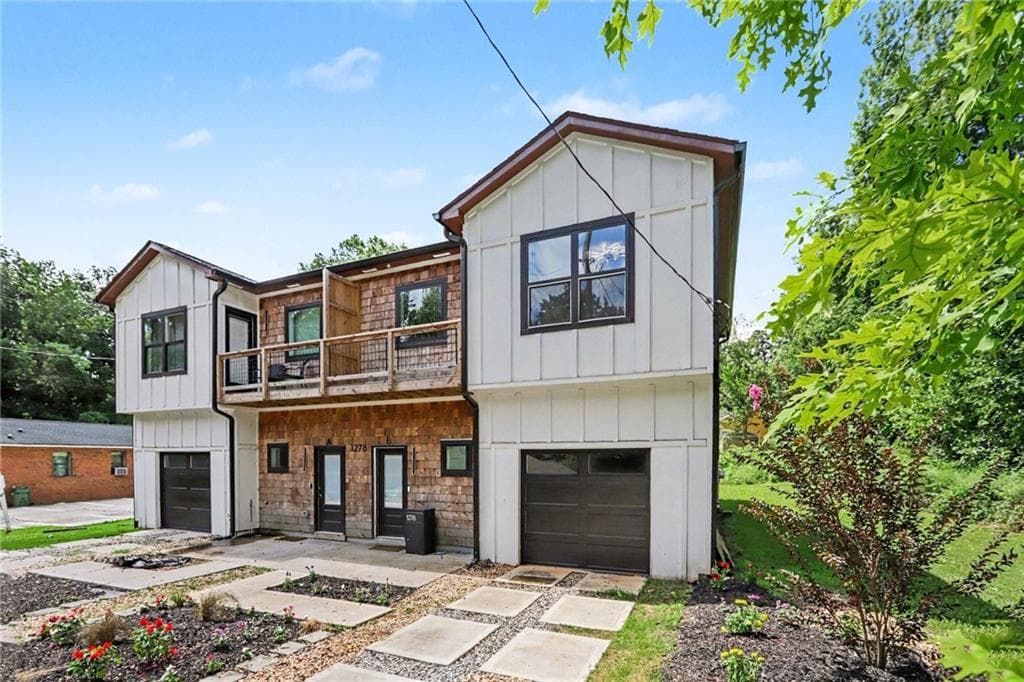3 bedroom, 3 bathroom, 2,160 sq ft townhouse for sale at 1278 Plaza Avenue B, Atlanta, GA 30310