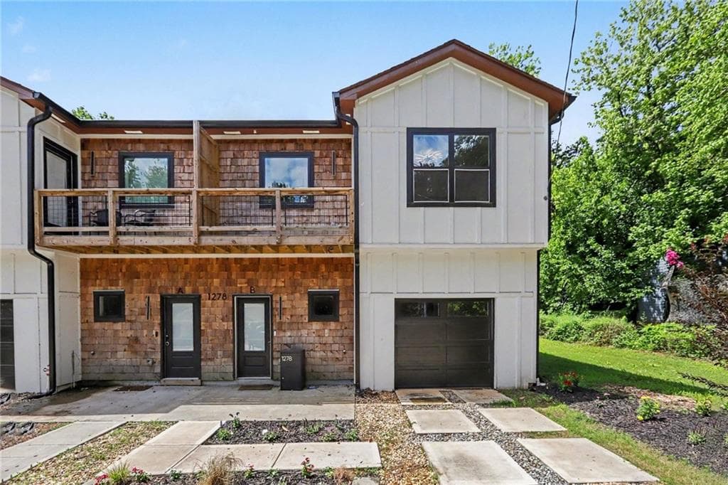 3 bedroom, 3 bathroom, 2,160 sq ft townhouse for sale at 1278 Plaza Avenue B, Atlanta, GA 30310 — photo 4