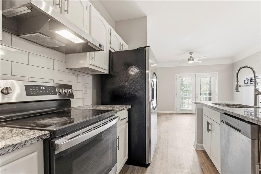 1 bedroom, 1 bathroom, 748 sq ft condominium for rent at 2700 Pine Tree Road 2303, Atlanta, GA 30324 for $1,700 a month — photo 8