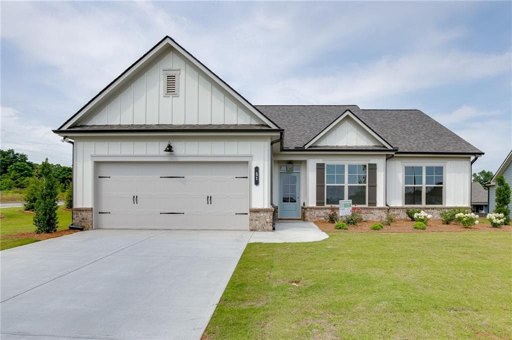 3 bedroom, 2 bathroom, 1,802 sq ft single family residence for sale at 51 Merwood Lane, Jefferson, GA 30549