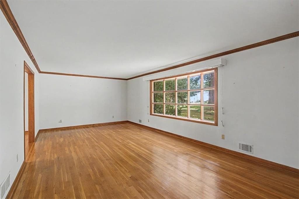 4 bedroom, 3 bathroom, 3,190 sq ft single family residence for sale at 483 Summit Ridge Drive, Lawrenceville, GA 30046 — photo 7