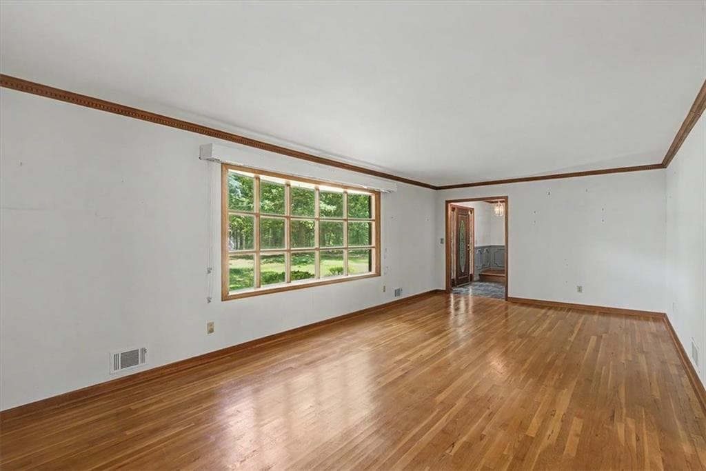 4 bedroom, 3 bathroom, 3,190 sq ft single family residence for sale at 483 Summit Ridge Drive, Lawrenceville, GA 30046 — photo 8