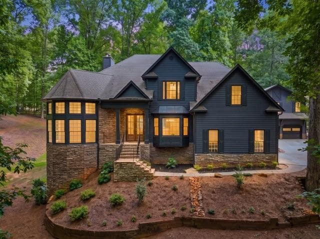 5 bedroom, 4 bathroom, 6,580 sq ft single family residence for sale at 550 Eagles Landing Drive, Alpharetta, GA 30004 — photo 3