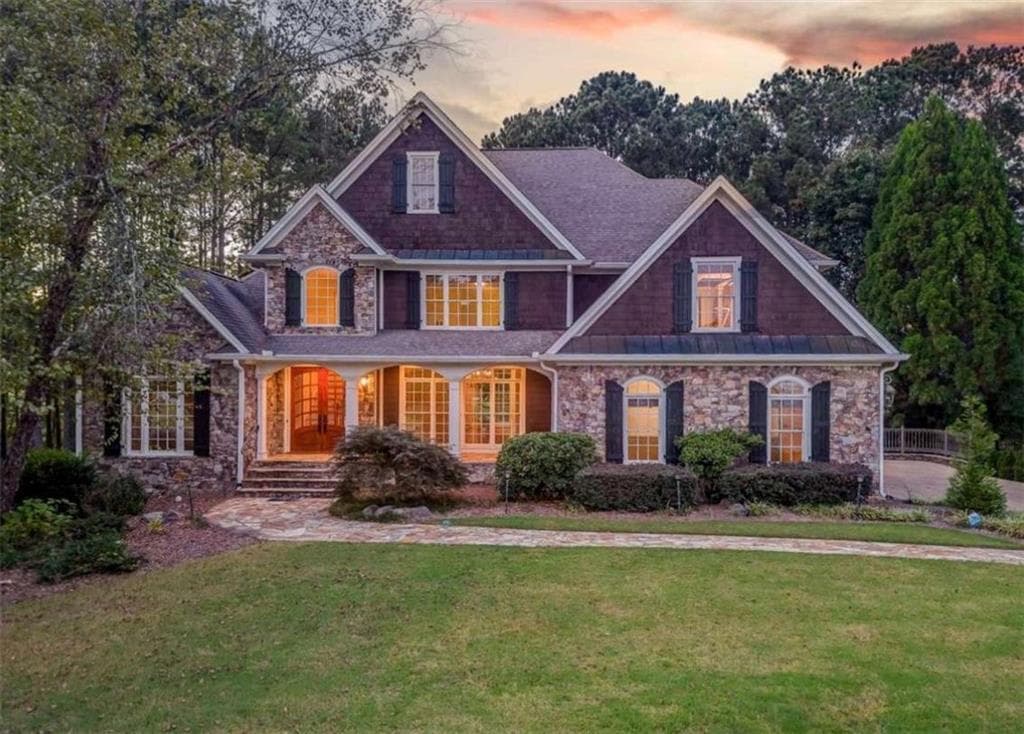 6 bedroom, 5 bathroom, 7,423 sq ft single family residence sold at 7 Hogan Lane, Rome, GA 30165