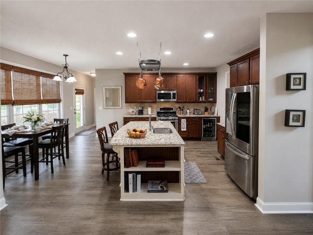 7 bedroom, 4 bathroom, 4,143 sq ft single family residence for sale at 4010 Magnolia Leaf Lane, Suwanee, GA 30024 — photo 7