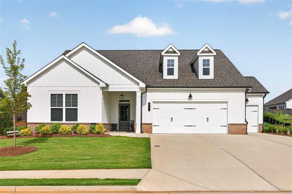 3 bedroom, 2 bathroom, 2,009 sq ft home for sale at 134 Oakdale Road, Jefferson, GA