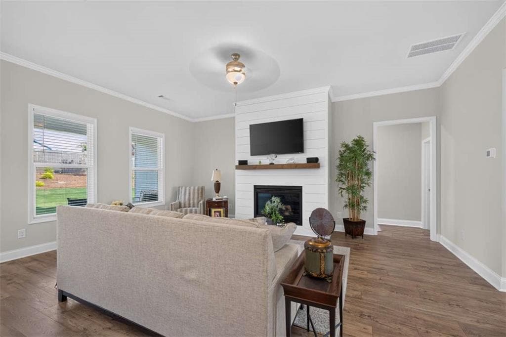 3 bedroom, 2 bathroom, 2,009 sq ft single family residence for sale at 134 Oakdale Road, Jefferson, GA 30549 — photo 8