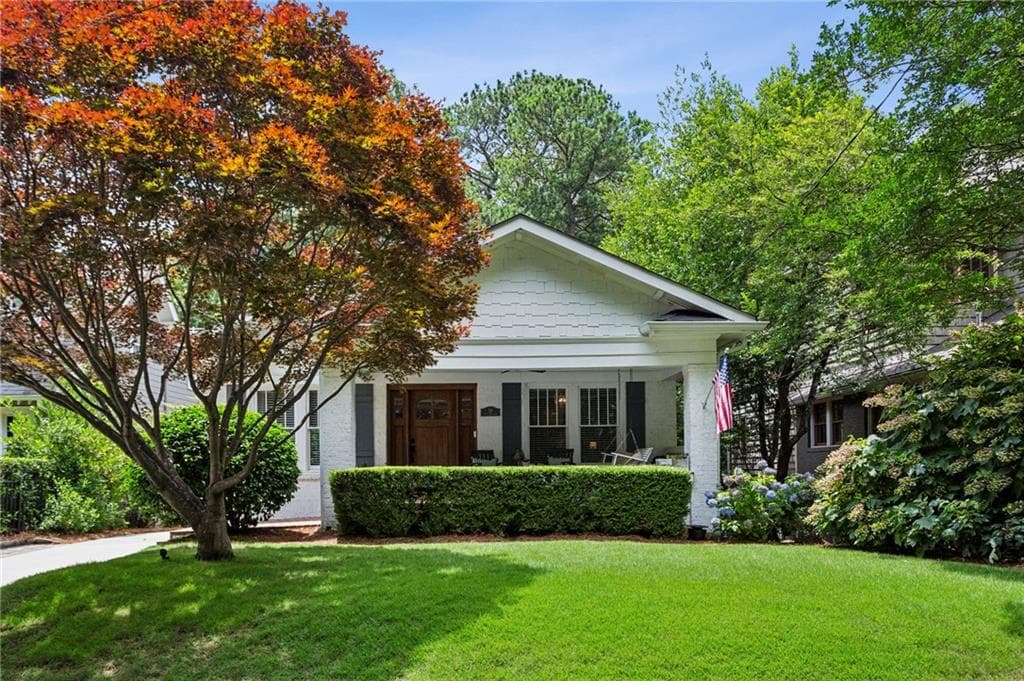 4 bedroom, 3 bathroom, 2,517 sq ft single family residence sold at 39 East Drive, Atlanta, GA 30305