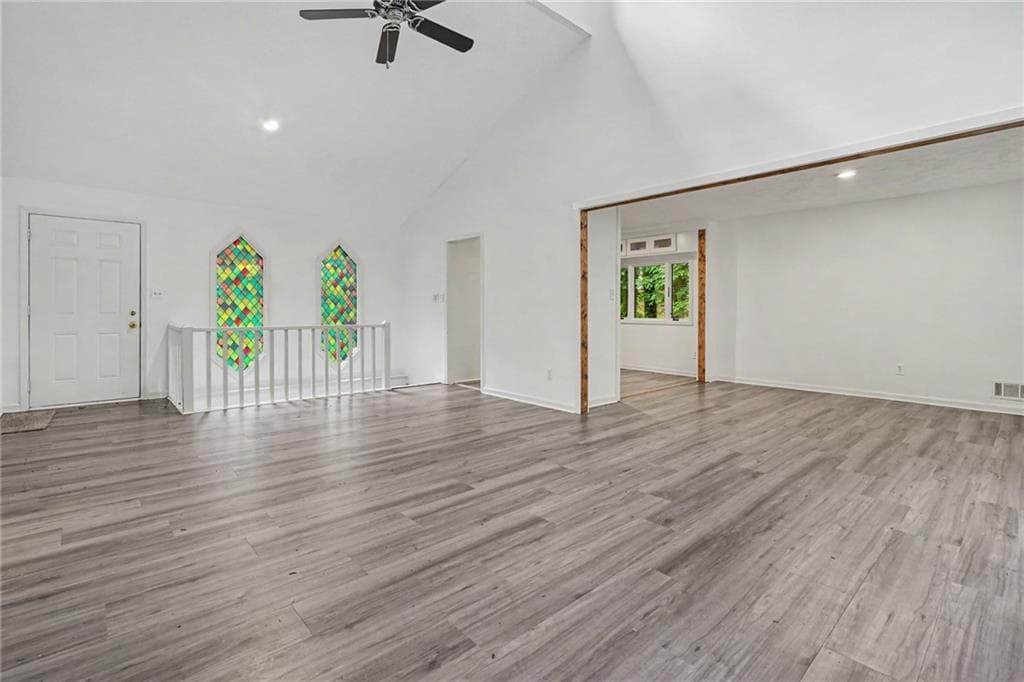 4 bedroom, 3 bathroom, 1,558 sq ft single family residence under contract at 1373 Fairfield Drive, Lilburn, GA 30047 — photo 3