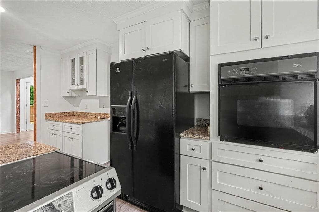 4 bedroom, 3 bathroom, 1,558 sq ft single family residence under contract at 1373 Fairfield Drive, Lilburn, GA 30047 — photo 7