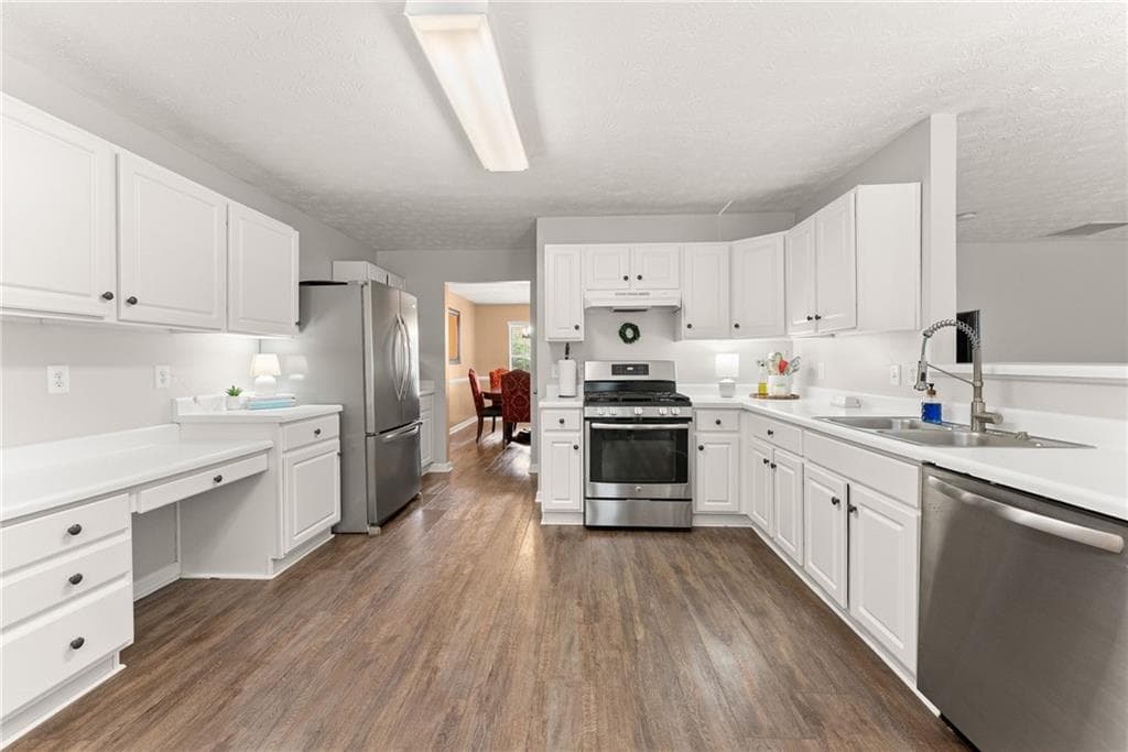 4 bedroom, 3 bathroom, 2,807 sq ft single family residence under contract at 2665 Meridian Drive, Dacula, GA 30019 — photo 10