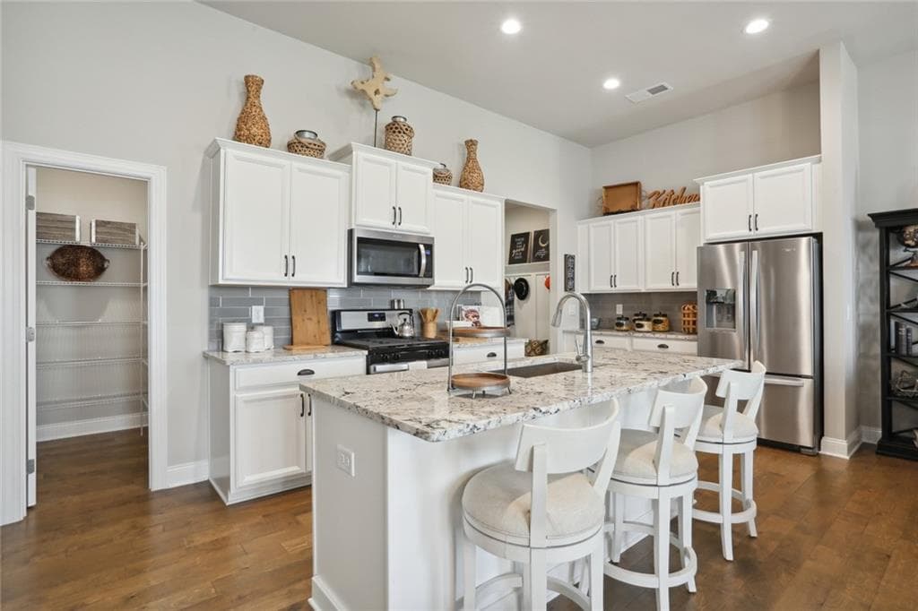 3 bedroom, 3 bathroom, 2,144 sq ft townhouse for sale at 220 Lakeside Place, Canton, GA 30114 — photo 9