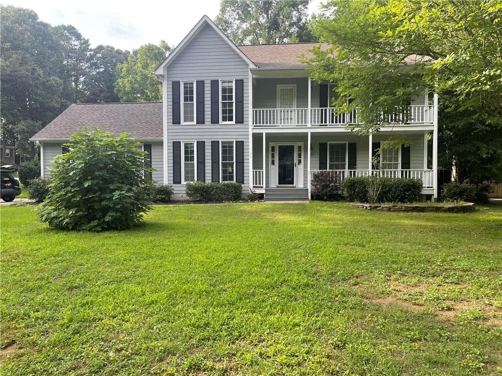 4 bedroom, 3 bathroom, 2,324 sq ft single family residence for sale at 1469 Oak Springs Drive, Marietta, GA 30066 — photo 1 of 8