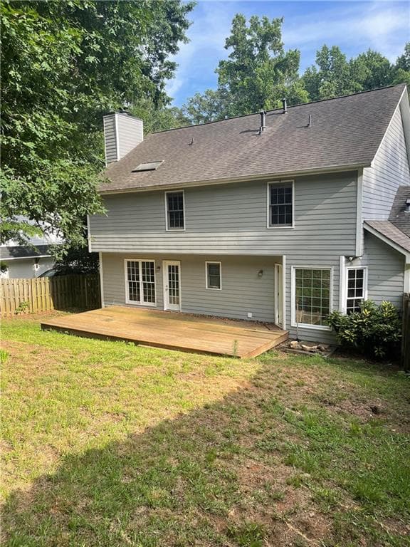 4 bedroom, 3 bathroom, 2,324 sq ft single family residence for sale at 1469 Oak Springs Drive, Marietta, GA 30066 — photo 2