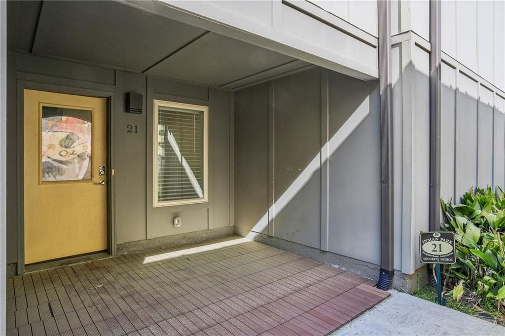 4 bedroom, 3 bathroom, 2,004 sq ft townhouse for rent at 21 Skyline Way, Atlanta, GA 30307 for $3,800 a month — photo 7