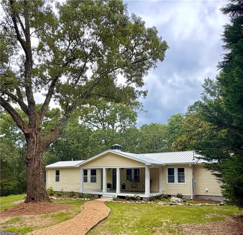 3 bedroom, 2 bathroom, 1,344 sq ft single family residence sold at 314 Hulseytown Rd, Dallas, GA 30157