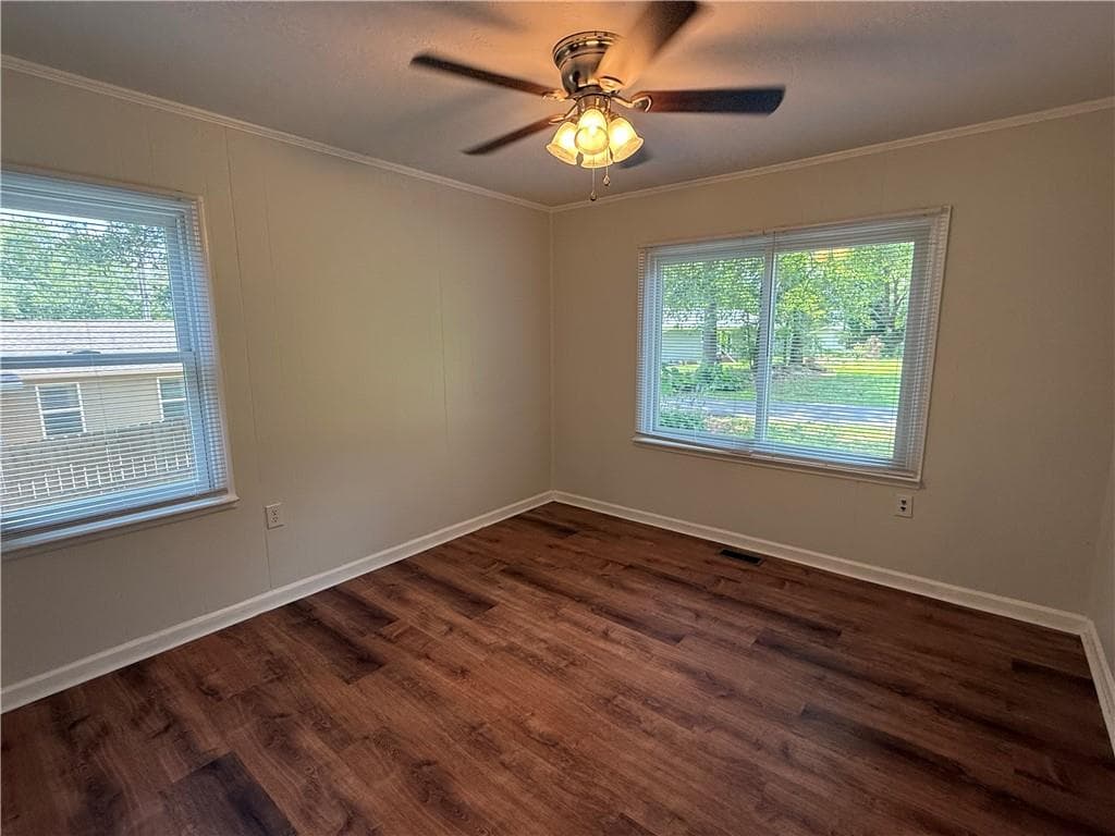 3 bedroom, 1 bathroom, 1,032 sq ft single family residence for rent at 130 Goldust Avenue, Clarkesville, GA 30523 for $1,600 a month — photo 6