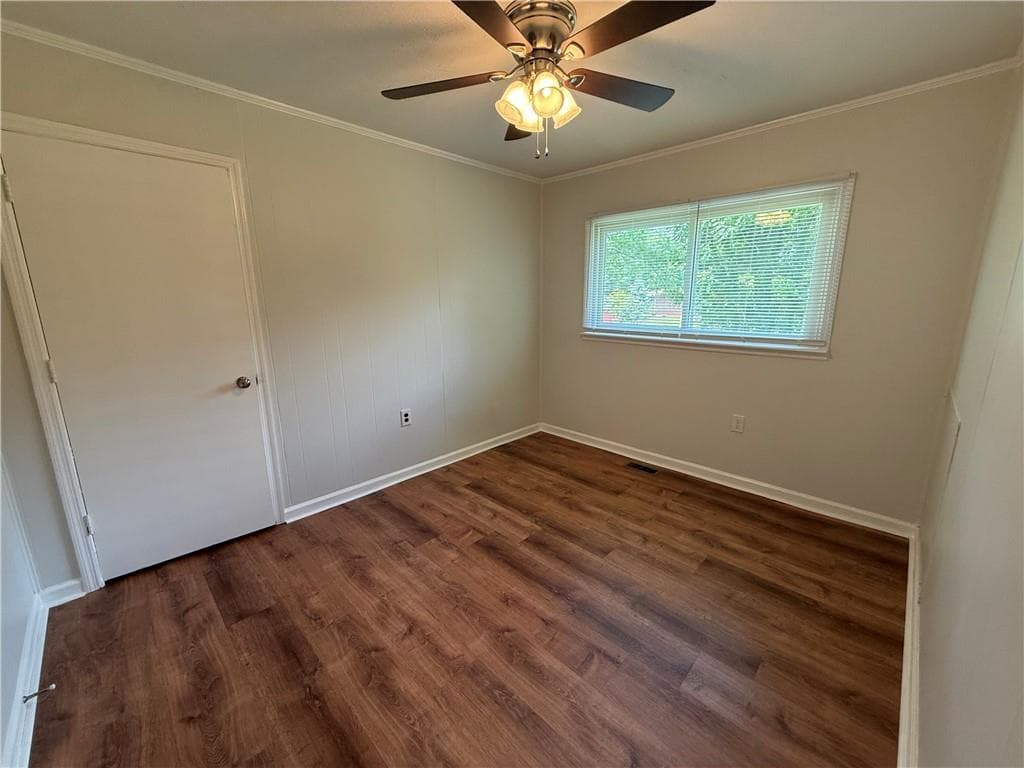 3 bedroom, 1 bathroom, 1,032 sq ft single family residence for rent at 130 Goldust Avenue, Clarkesville, GA 30523 for $1,600 a month — photo 9