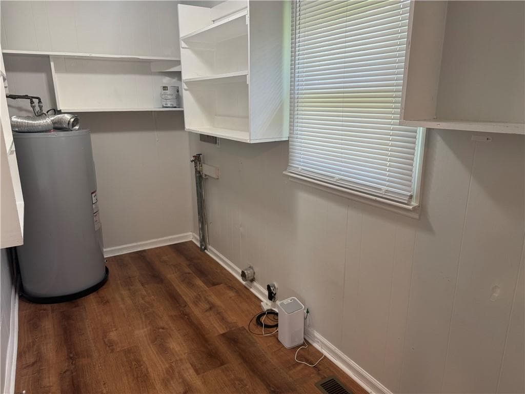 3 bedroom, 1 bathroom, 1,032 sq ft single family residence for rent at 130 Goldust Avenue, Clarkesville, GA 30523 for $1,600 a month — photo 10