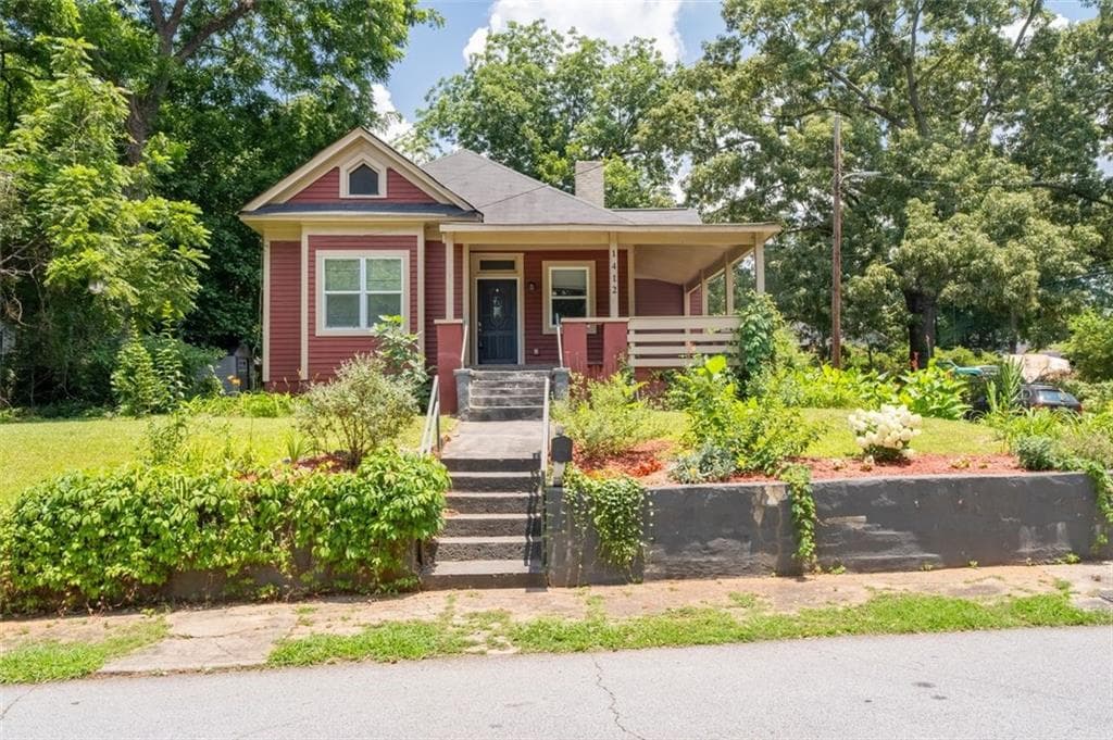 3 bedroom, 2 bathroom, 1,290 sq ft single family residence sold at 1412 Everhart Street, Atlanta, GA 30310