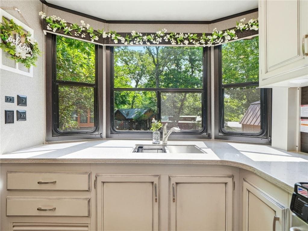 1 bedroom, 1 bathroom, 480 sq ft single family residence for sale at 104 Cindy Parkway, Cleveland, GA 30528 — photo 6