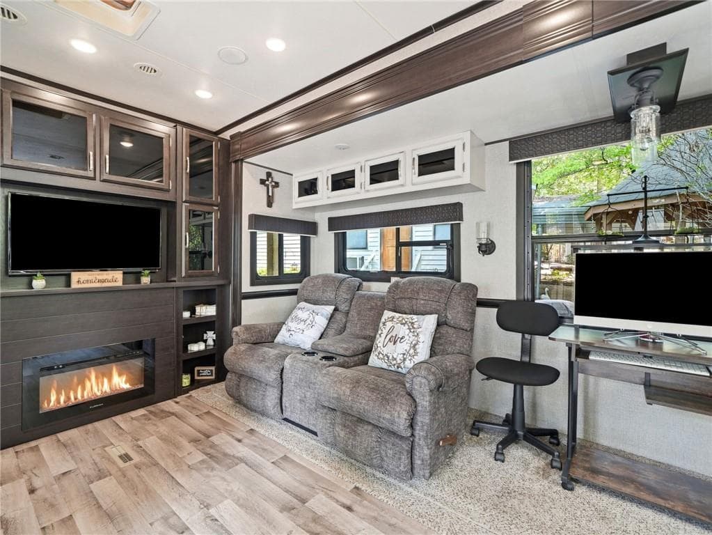 1 bedroom, 1 bathroom, 480 sq ft single family residence for sale at 104 Cindy Parkway, Cleveland, GA 30528 — photo 10