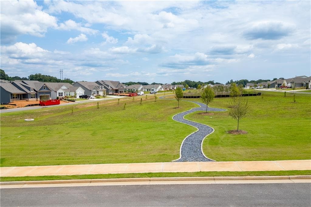 3 bedroom, 3 bathroom, 2,203 sq ft single family residence for sale at 85 Merwood Lane, Jefferson, GA 30549 — photo 4