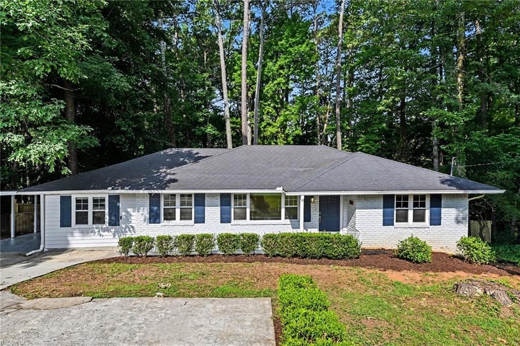 3 bedroom, 2 bathroom, 1,554 sq ft single family residence sold at 924 Valley Brook Road, Decatur, GA 30033