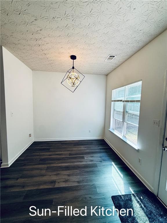 4 bedroom, 3 bathroom, 2,076 sq ft single family residence under contract at 4718 Mcever View Drive, Buford, GA 30518 — photo 9