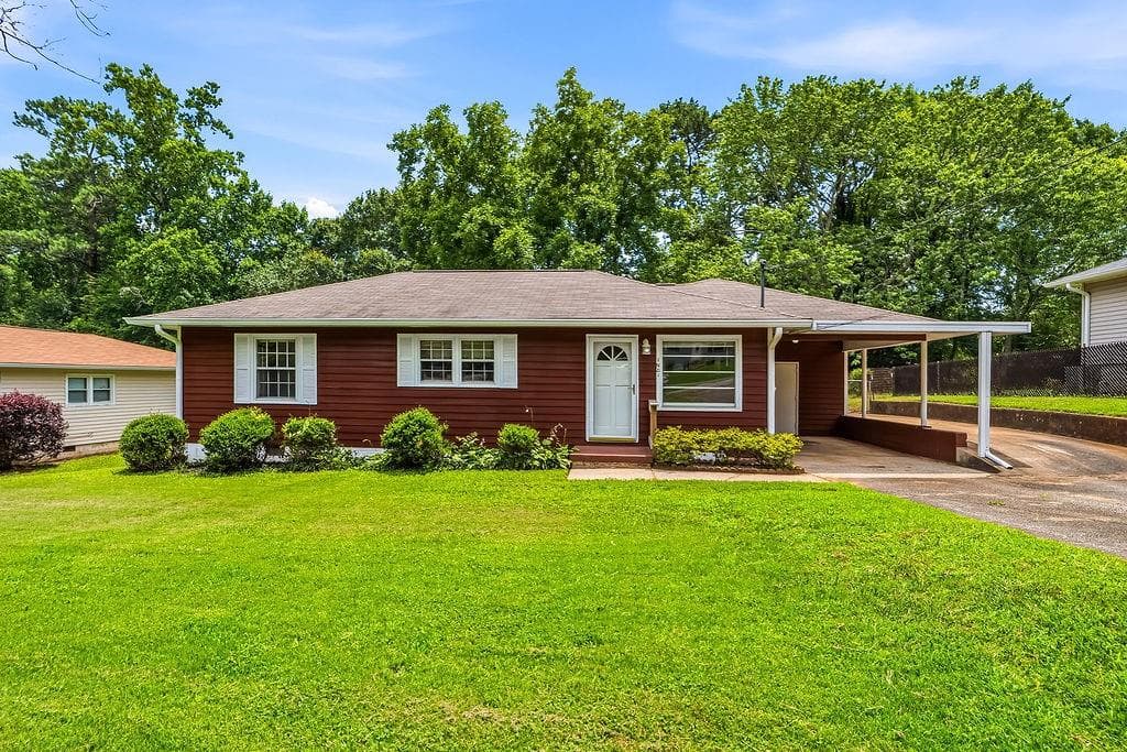 3 bedroom, 2 bathroom, 1,425 sq ft single family residence under contract at 1981 Judy Circle, Marietta, GA 30060