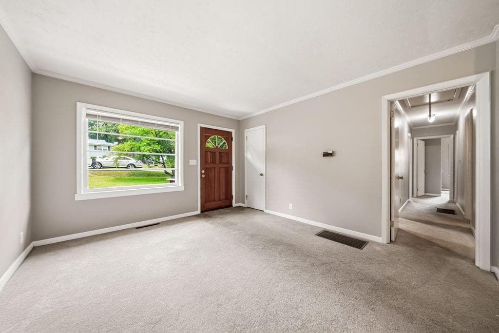 3 bedroom, 2 bathroom, 1,425 sq ft single family residence under contract at 1981 Judy Circle, Marietta, GA 30060 — photo 8