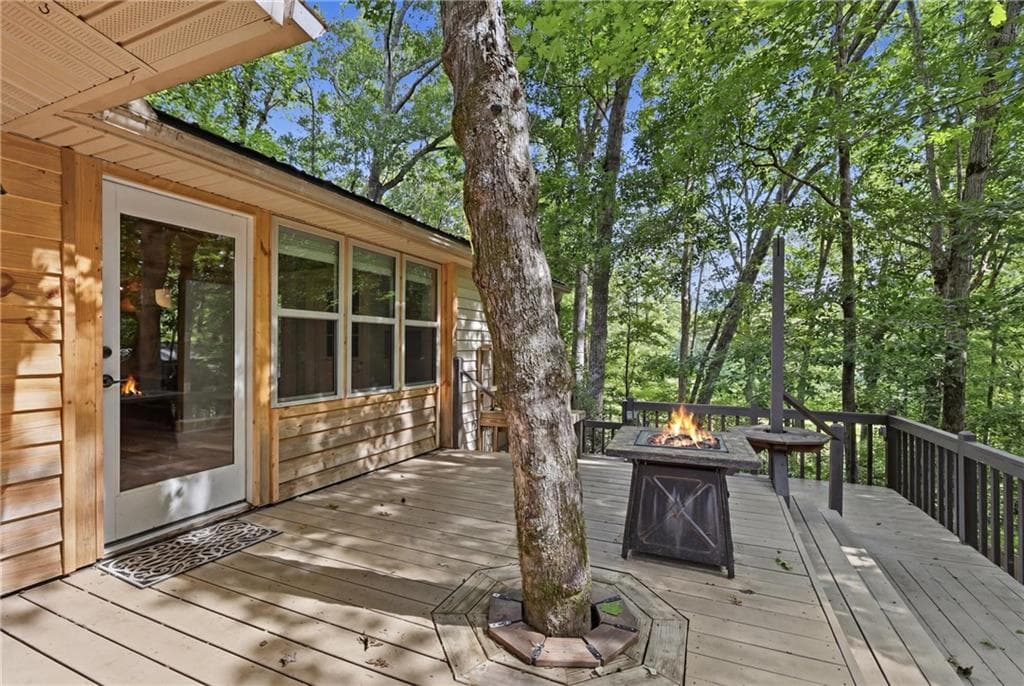 2 bedroom, 2 bathroom, 707 sq ft single family residence for sale at 129 Nob Hill Ridge, Cleveland, GA 30528 — photo 3