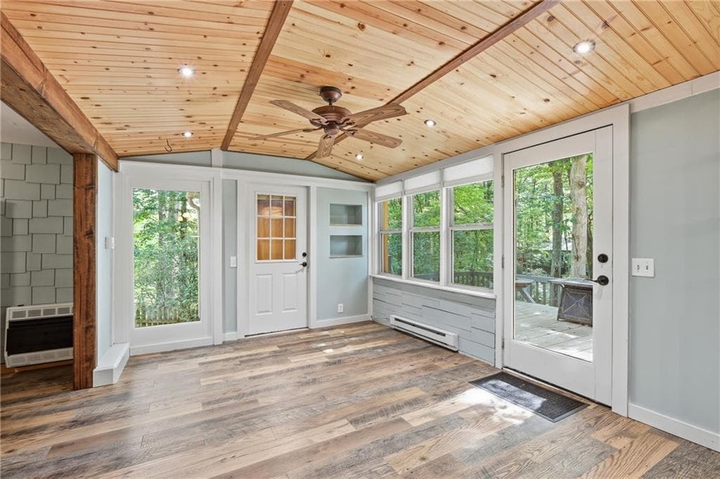 2 bedroom, 2 bathroom, 707 sq ft single family residence for sale at 129 Nob Hill Ridge, Cleveland, GA 30528 — photo 5