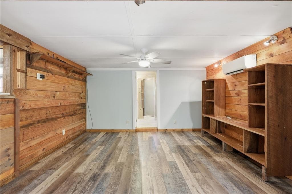 2 bedroom, 2 bathroom, 707 sq ft single family residence for sale at 129 Nob Hill Ridge, Cleveland, GA 30528 — photo 7
