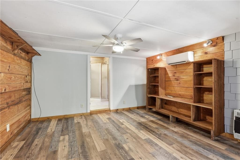 2 bedroom, 2 bathroom, 707 sq ft single family residence for sale at 129 Nob Hill Ridge, Cleveland, GA 30528 — photo 8