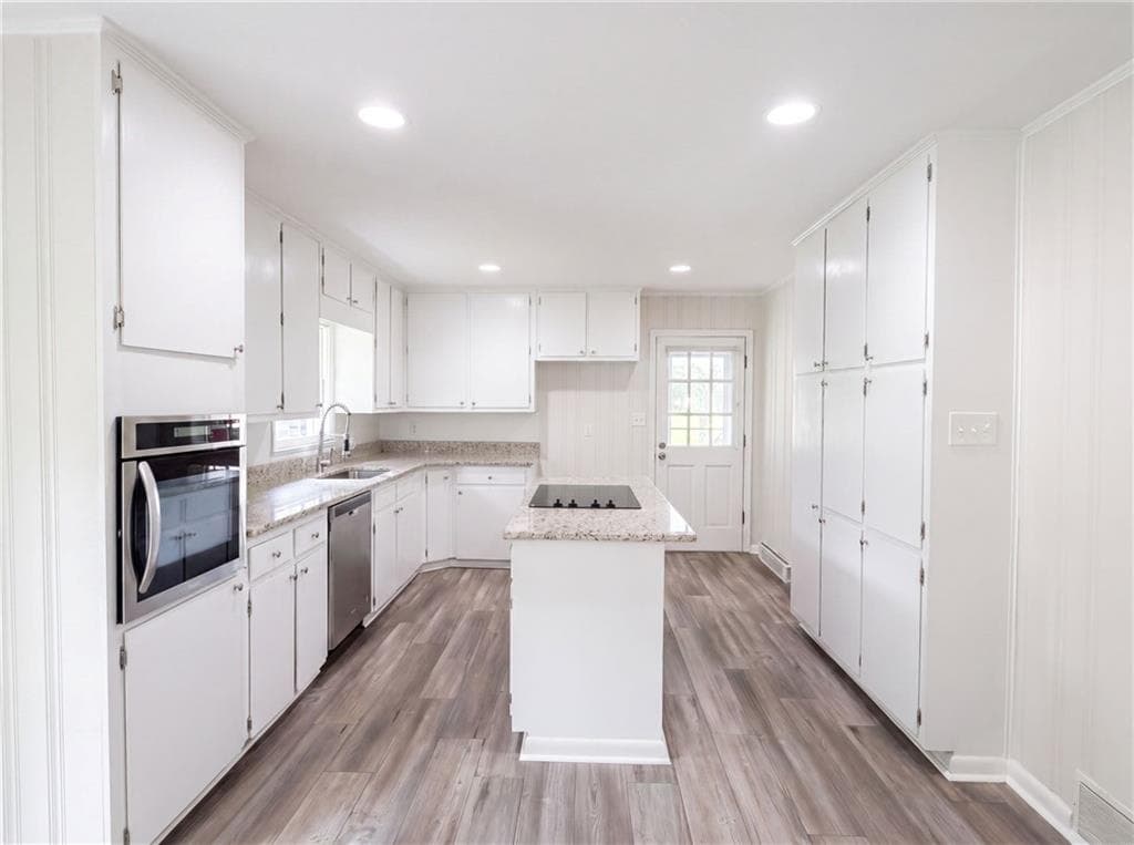 3 bedroom, 2 bathroom, 1,422 sq ft single family residence under contract at 267 Decatur Road, Mcdonough, GA 30253 — photo 2